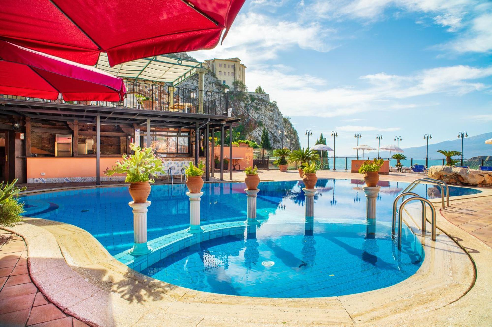 La Chicca Sicily Holiday House Castelmola Bagian luar foto